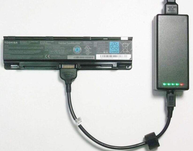 Charging laptop battery with External Battery Charger