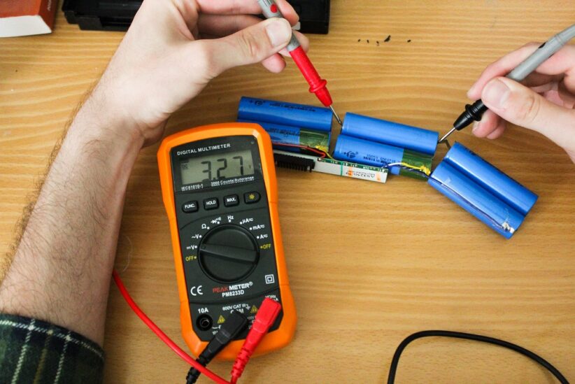 Test Laptop Battery with a Multimeter